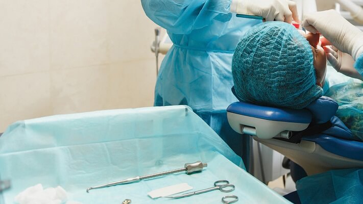 Trồng Răng Implant Giá Rẻ Tại Tphcm Có Tốt Không